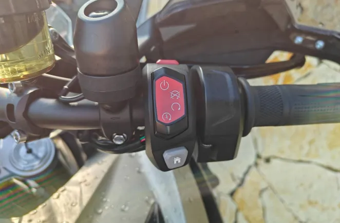 TRIUMPH Tiger 1200 Rally Explorateur