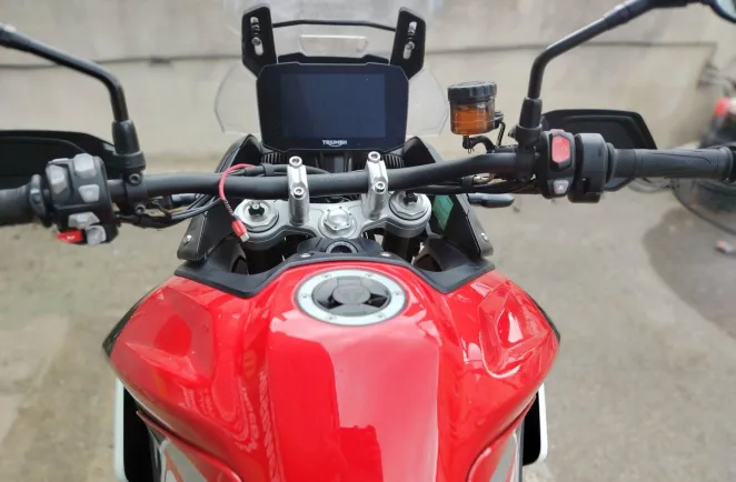 TRIUMPH 900 GT Aragón Edition BRIDABLE A2 POT AROW