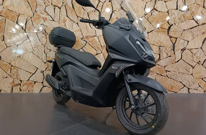 KYMCO 50 CC SKYTOWN 50