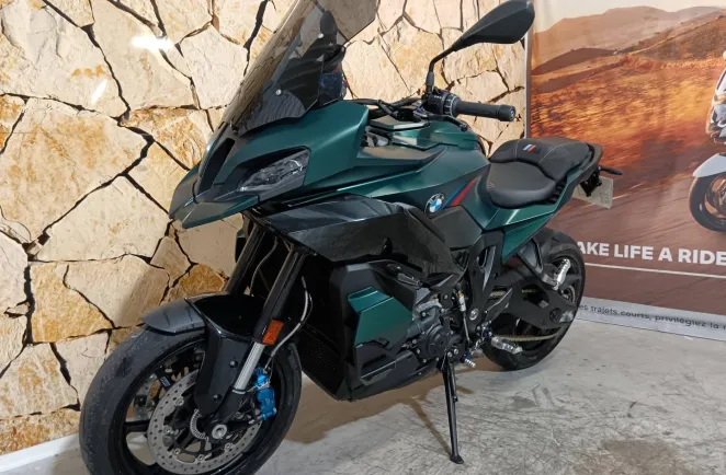BMW M 1000 XR