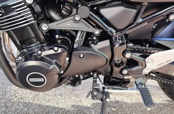 KAWASAKI 900 RS Black Ball Edition 2026 1ER MAIN GAR 29/04/2030