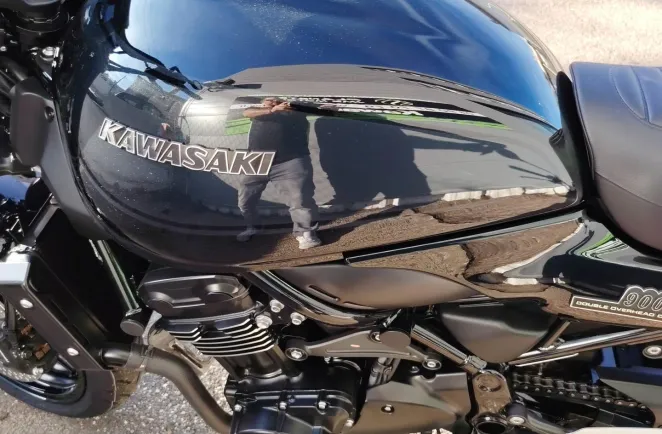KAWASAKI 900 RS Black Ball Edition 2026 1ER MAIN GAR 29/04/2030