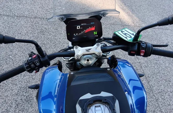 BMW 1300 R full pack + options