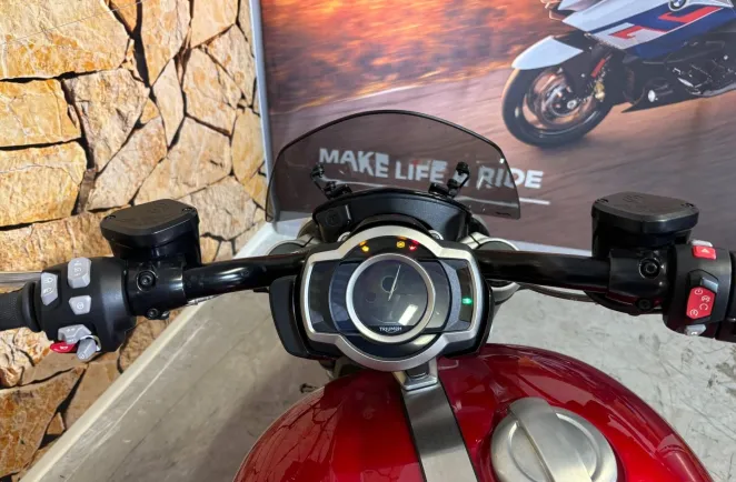 TRIUMPH Rocket III 2500 R 221 Spéciale Edition