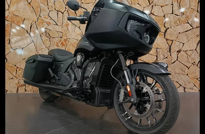 INDIAN 1768 Dark Horse 2025