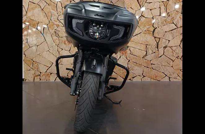 INDIAN 1768 Dark Horse 2025