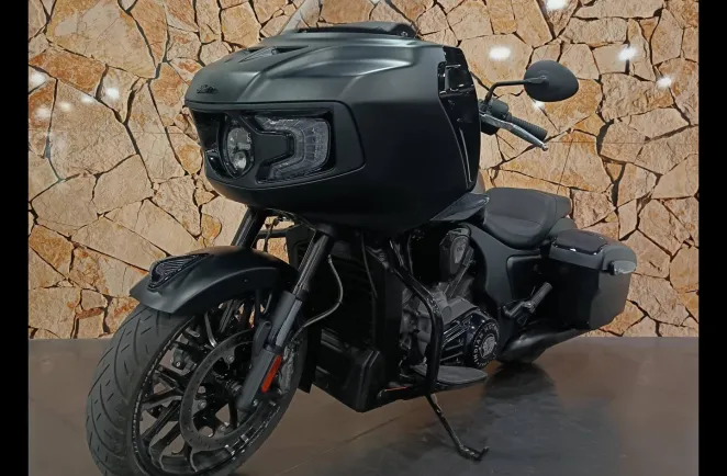 INDIAN 1768 Dark Horse 2025