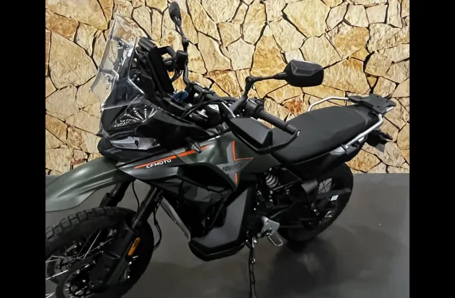 CF MOTO SOLO