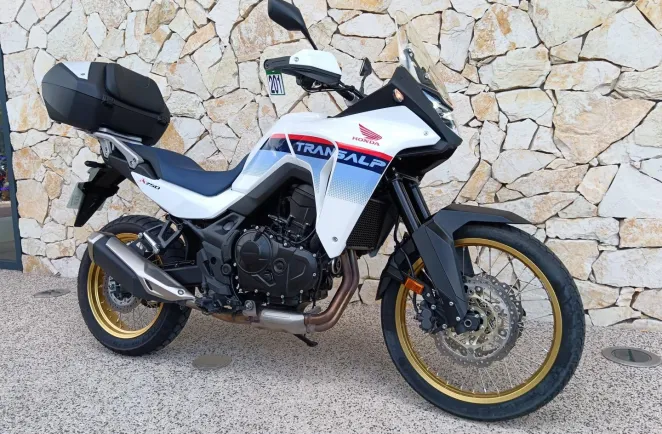 HONDA 750 Transalp + Options
