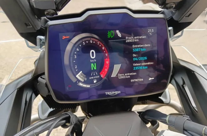TRIUMPH 1200 Rally Pro full options