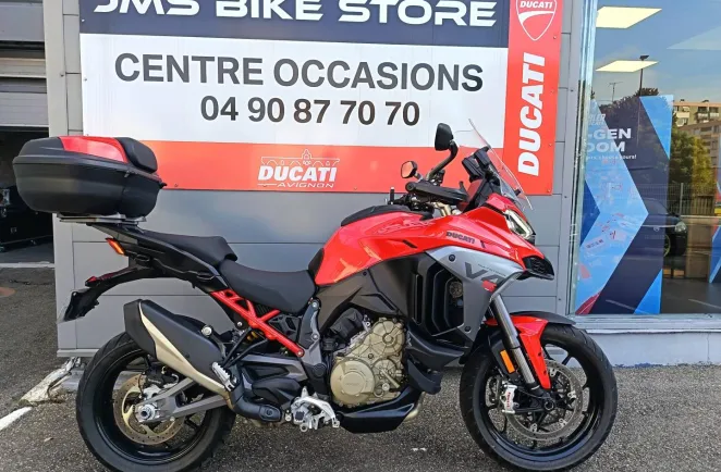 DUCATI V4 S 1ERE MAIN (Ex Démo) + Top Case