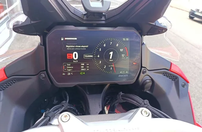 DUCATI V4 S 1ERE MAIN (Ex Démo) + Top Case