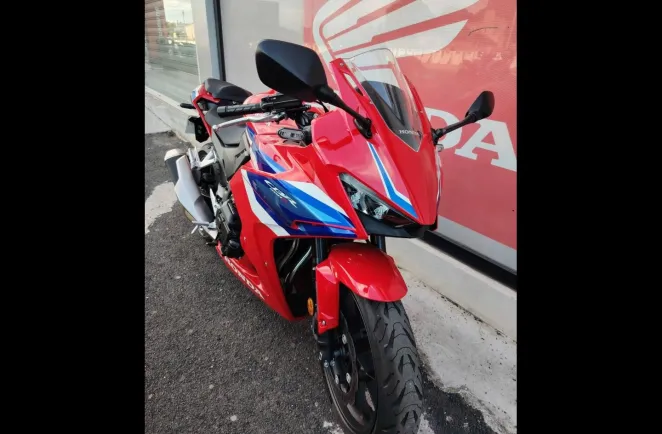 HONDA CBR 500 R E-Clutch 2026