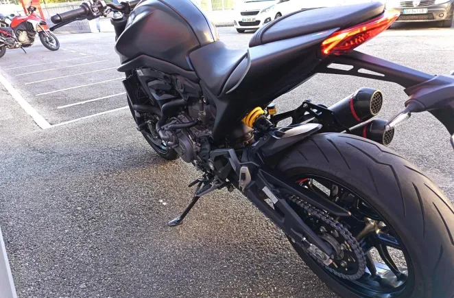 DUCATI + 937 1ère main Silencieux racing Termignoni
