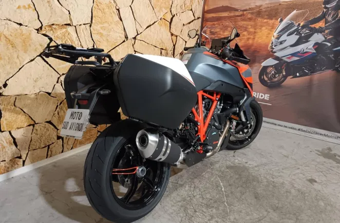 KTM SuperDuke GT 1290
