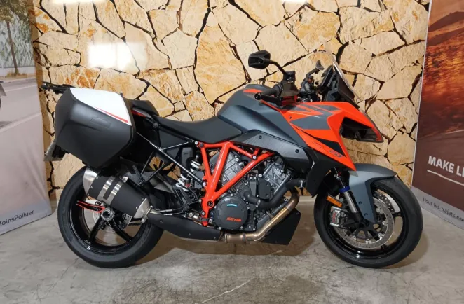 KTM SuperDuke GT 1290