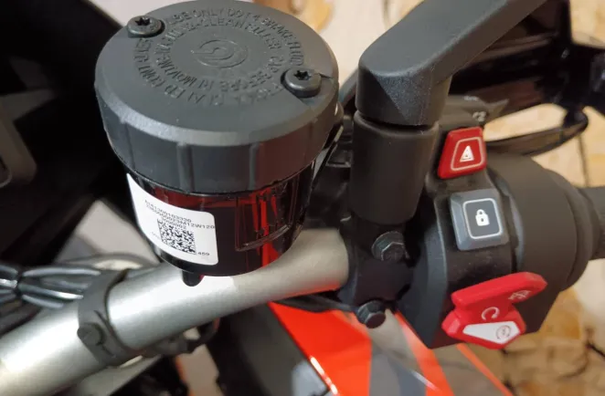 KTM SuperDuke GT 1290
