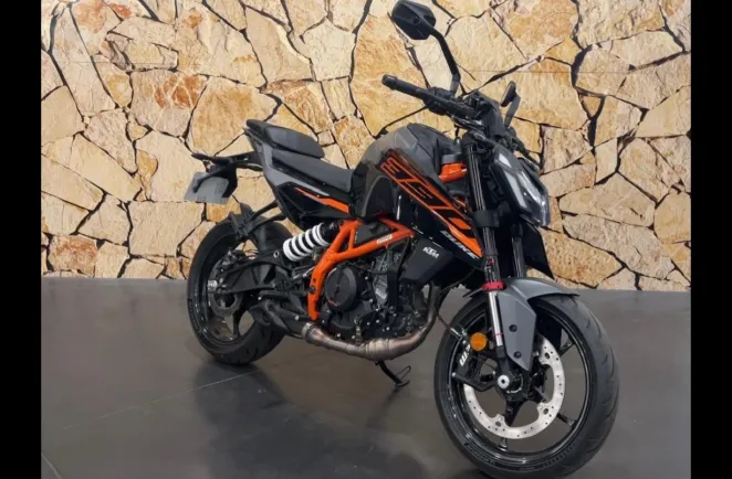 KTM Duke 390 2025