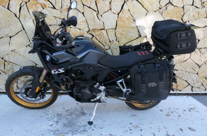 BMW 900 GS Finitions Pro + Pack Enduro Pro ( F900GS / F900 GS )