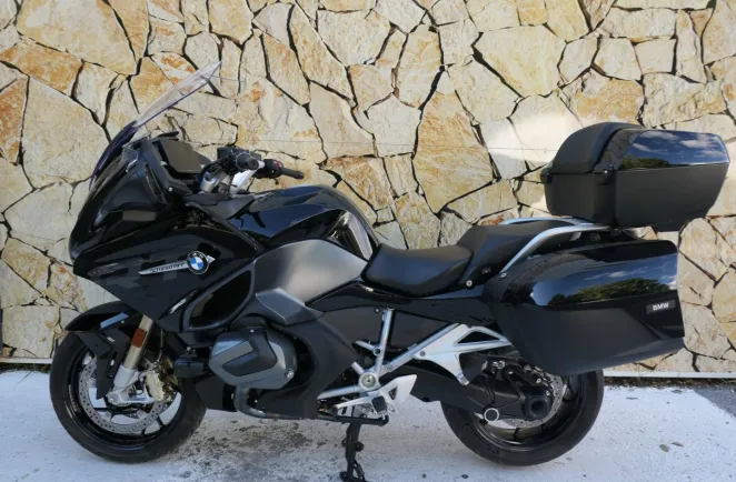 BMW 1250 RT Style Triple Black Finition Pro + Radio + Top Case ( R1250RT / R1250 RT )