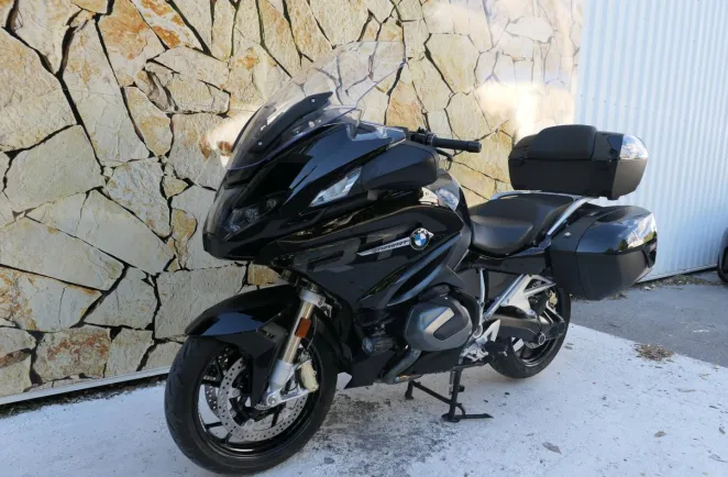 BMW 1250 RT Style Triple Black Finition Pro + Radio + Top Case ( R1250RT / R1250 RT )