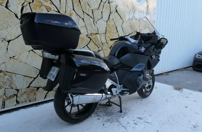 BMW 1250 RT Style Triple Black Finition Pro + Radio + Top Case ( R1250RT / R1250 RT )