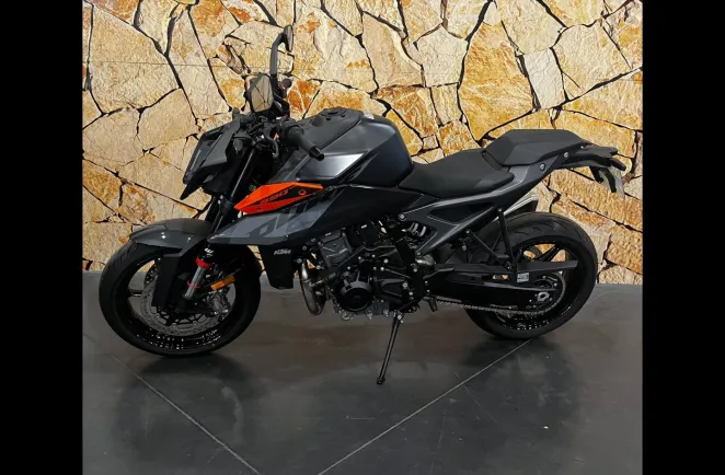 KTM Duke 990