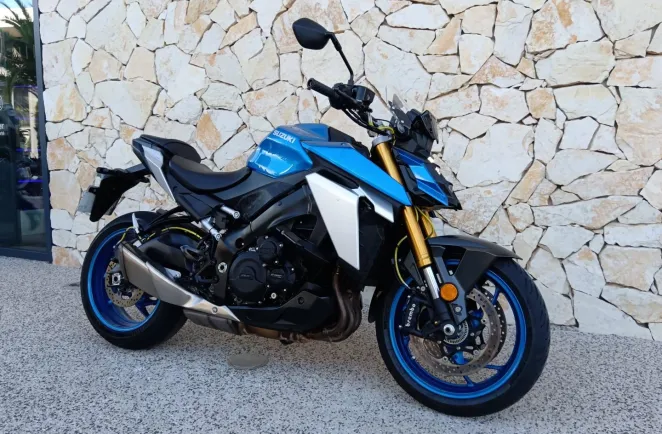 SUZUKI 1000 + OPTION