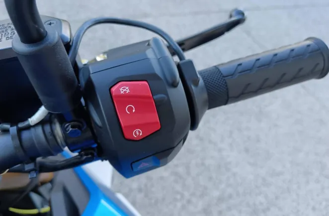 SUZUKI 1000 + OPTION