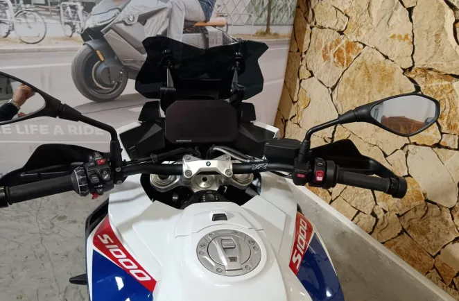BMW S 1000 XR