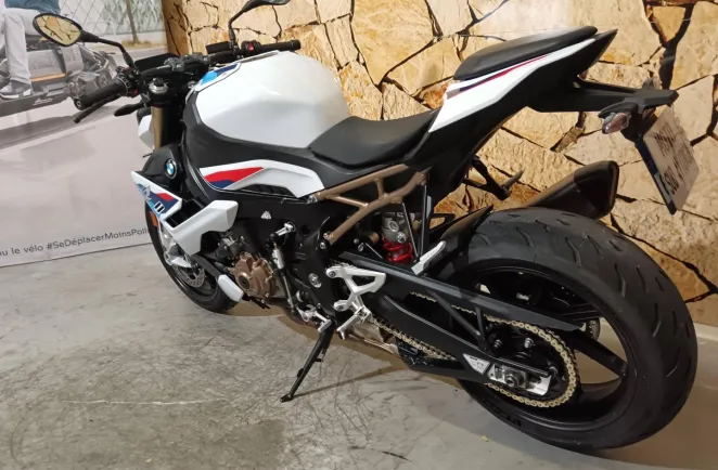 BMW 1000 R