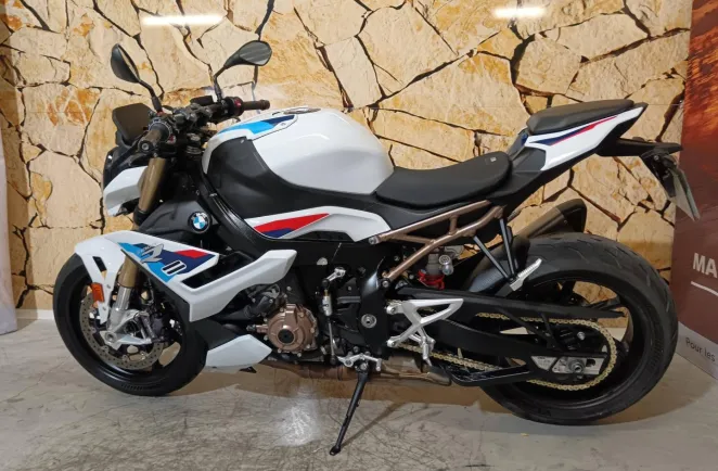 BMW 1000 R