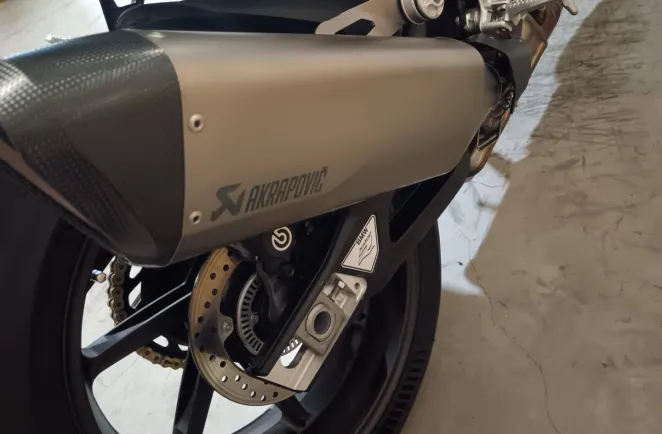 BMW 1000 R