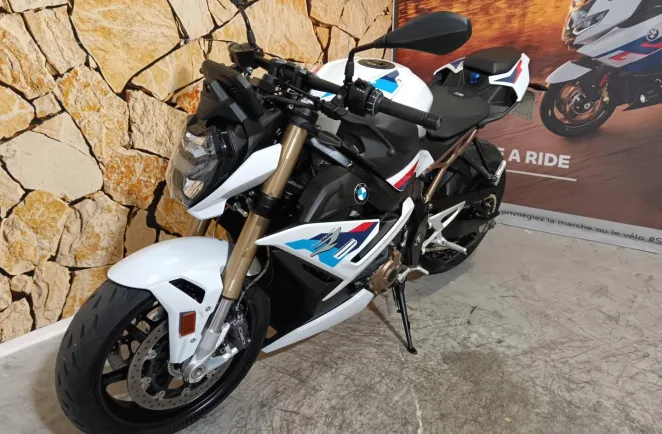 BMW 1000 R