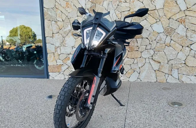 KTM 890 2022 + options