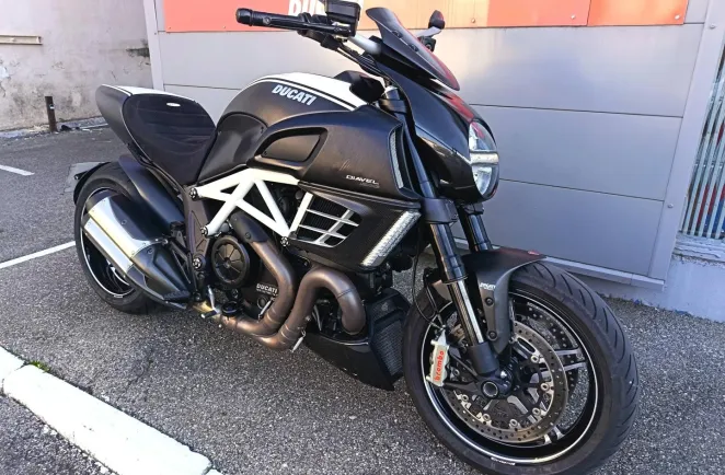 DUCATI 1200 AMG ABS