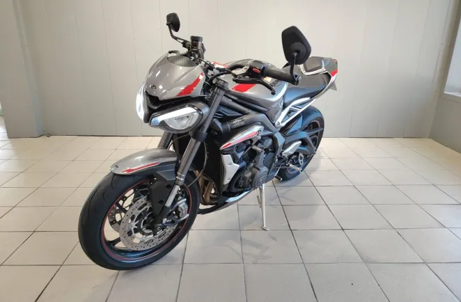 TRIUMPH 765 RS REVISEE GARANTIE