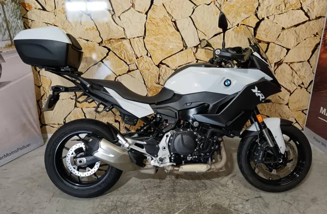 BMW F 900 XR