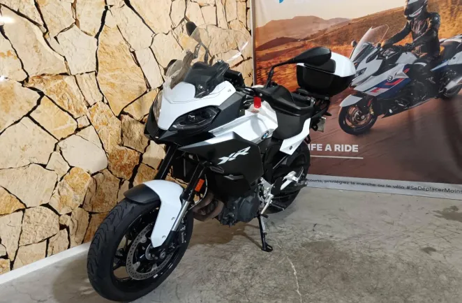 BMW F 900 XR