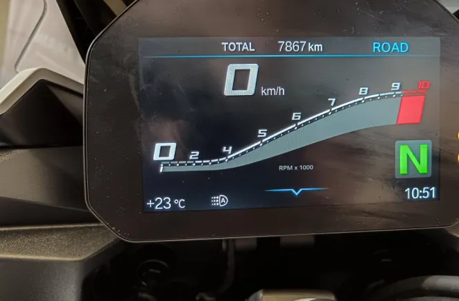 BMW F 900 XR