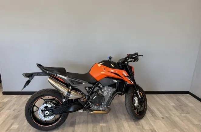 KTM DUKE L 2023 NR