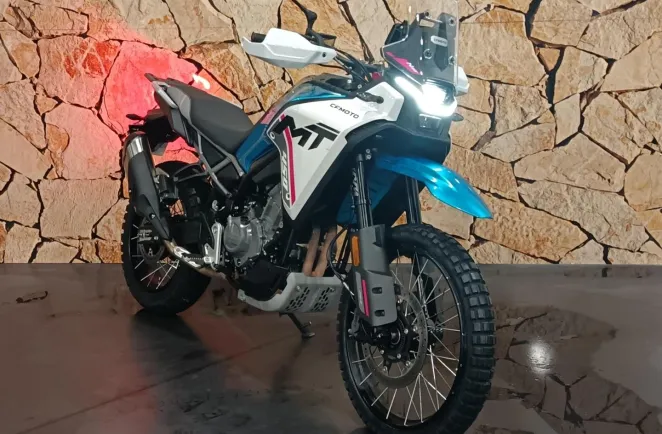 CF MOTO MT .