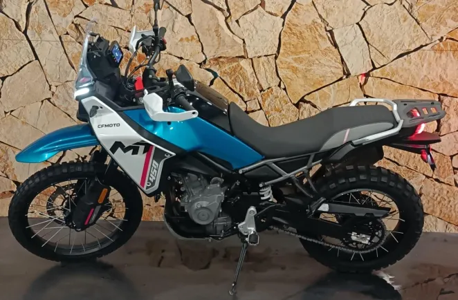 CF MOTO MT .
