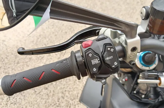 DUCATI 1103  V4 S. Garantie 12 mois V4S
