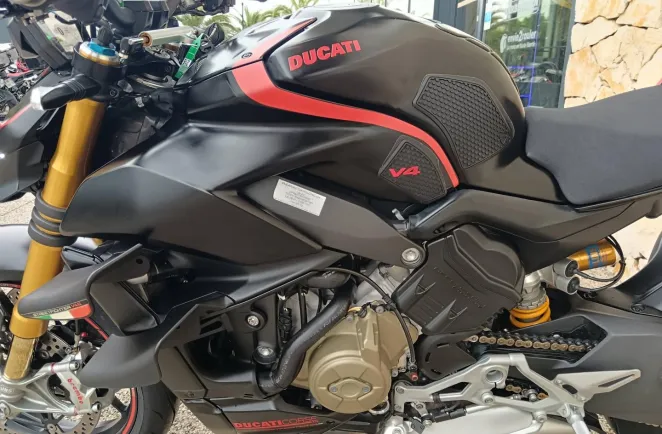 DUCATI 1103  V4 S. Garantie 12 mois V4S