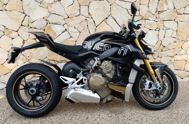 DUCATI 1103  V4 S. Garantie 12 mois V4S