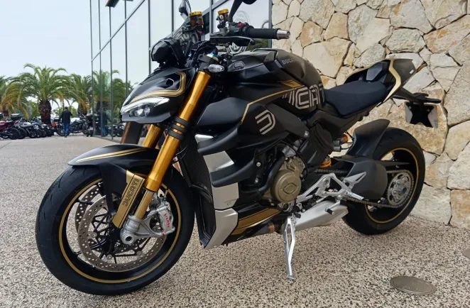 DUCATI 1103  V4 S. Garantie 12 mois V4S