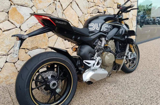 DUCATI 1103  V4 S. Garantie 12 mois V4S