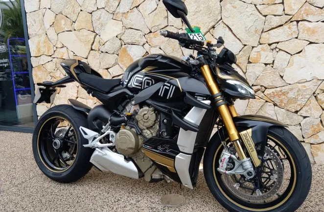 DUCATI 1103  V4 S. Garantie 12 mois V4S