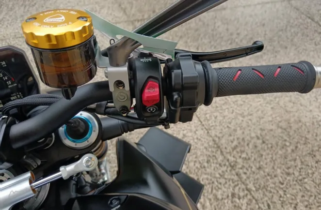 DUCATI 1103  V4 S. Garantie 12 mois V4S